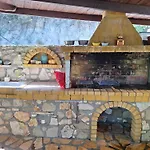 Villa Nikolas