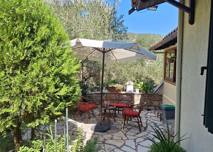 Nikolas Asprogerakata